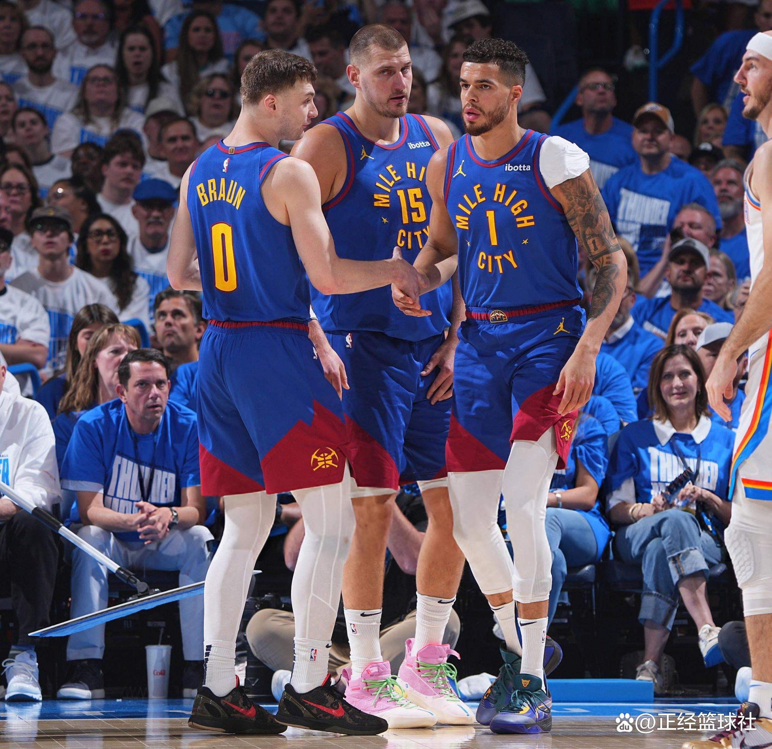 11球，巴萨是欧冠改制以来打入乌龙球最多的球队（巴萨欧冠改制后乌龙球达11个，居各队之最）