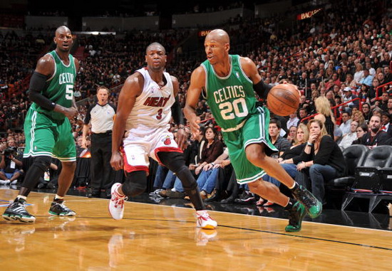 埃迪-豪：俱乐部在处理伊萨克的事，我通过媒体知道他在皇社（埃迪-豪：伊萨克事宜由俱乐部跟进，我也是从媒体得知他在皇社）