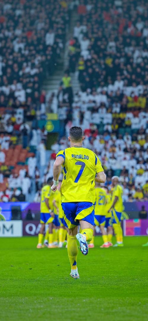 英超本周最佳阵容：曼城三人表现出色，但布鲁诺抢尽风头（英超周最佳：曼城三将状态火热，布鲁诺成最大赢家）