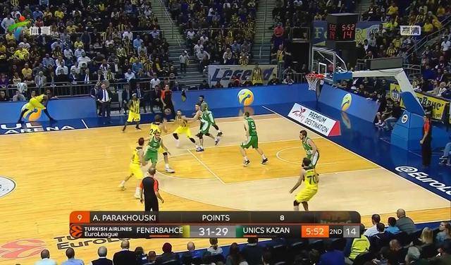 不是犯规！文班亚马扑防多特三分犯规 马刺挑战成功改跳球（误判被推翻：文班亚马防多特三分无犯规，马刺挑战成功改判争球）