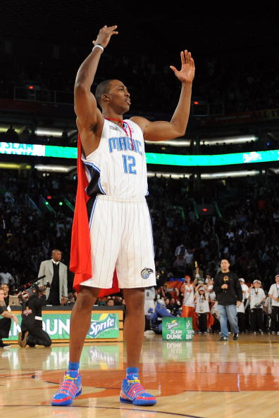 邵佳一FIFA年度最佳选票：登贝莱第一，萨拉赫第二、拉菲尼亚第三（邵佳一FIFA年度最佳投票排名：登贝莱居首，萨拉赫次席，拉菲尼亚第三）