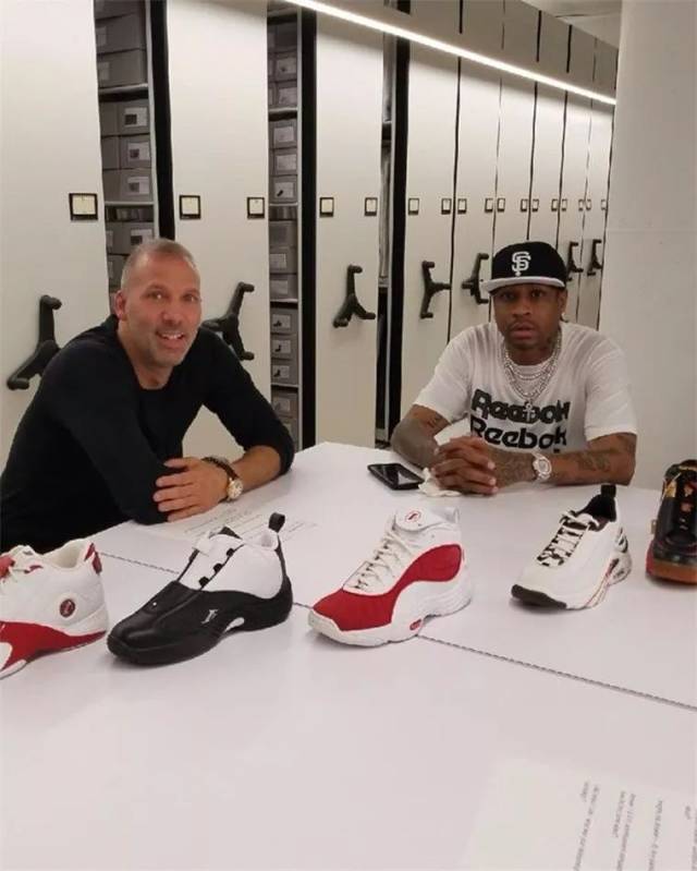 皇马战塞尔塔大名单：姆巴佩领衔，霍安-马丁内斯在列（皇马出征塞尔塔名单公布：姆巴佩压阵，霍安-马丁内斯入选）