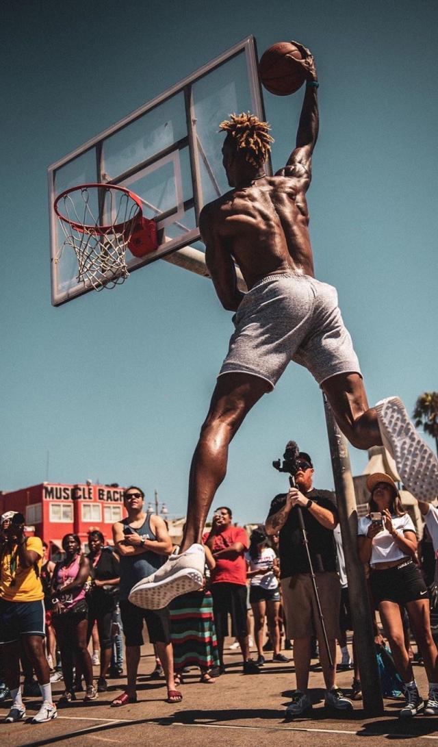 快船队面临的重要决策（快船队迎来的重大抉择）