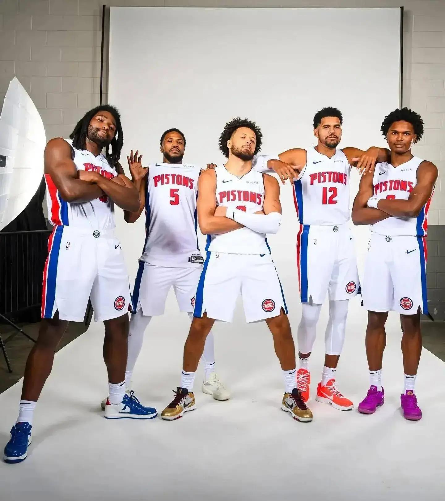 跟队：哈弗茨复出后将是首发中锋！瓜帅：阿森纳不会再这样丢分！（队记：哈弗茨复出将首发踢中锋；瓜帅：阿森纳不会再如此失分）