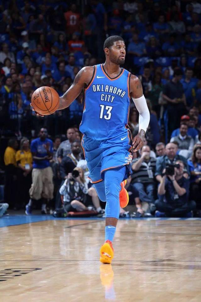 特尔施特根赛季首秀数据：贡献3次扑救，传球成功率100%（特尔施特根迎来赛季首秀：3次扑救，传球100%成功）