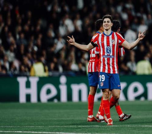 凯恩：即便我赛季打进百球，若无世界杯或欧冠仍无法赢金球（凯恩：赛季百球也不够，没世界杯或欧冠难拿金球）