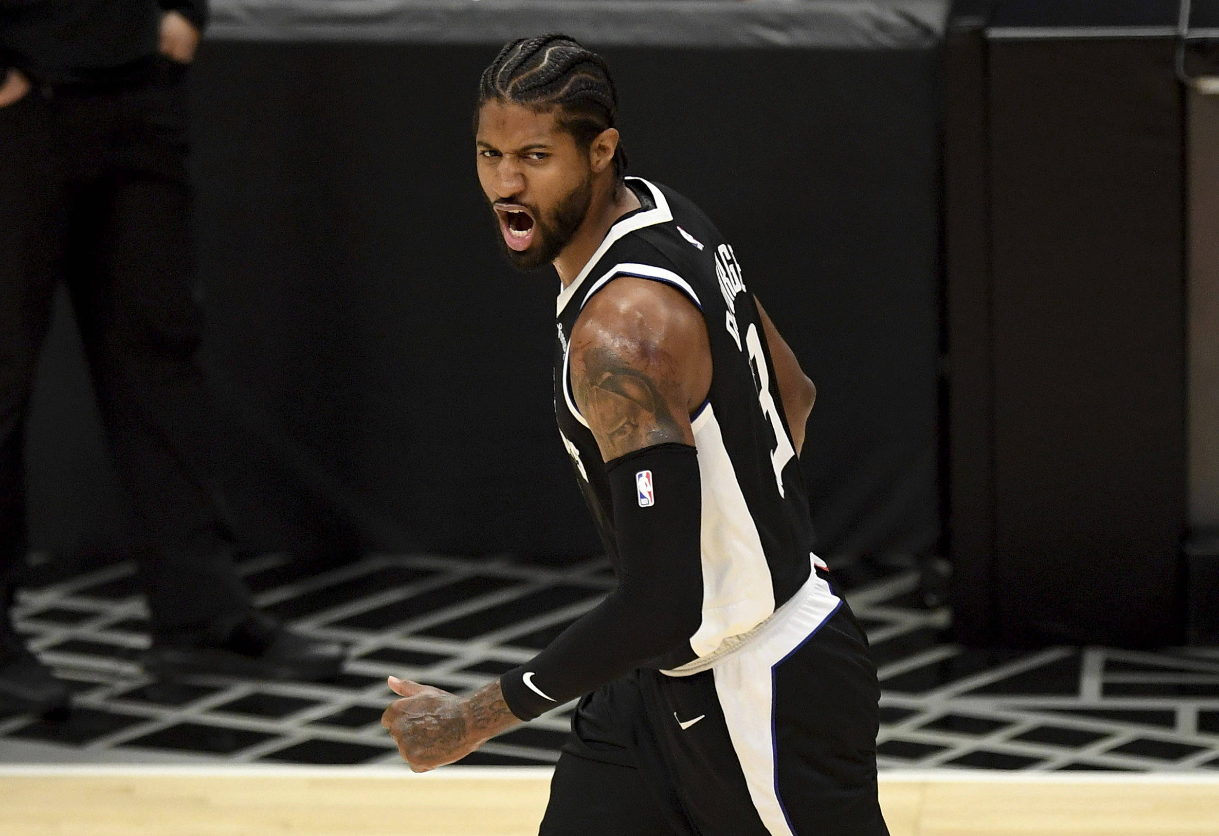 company-contact-entry